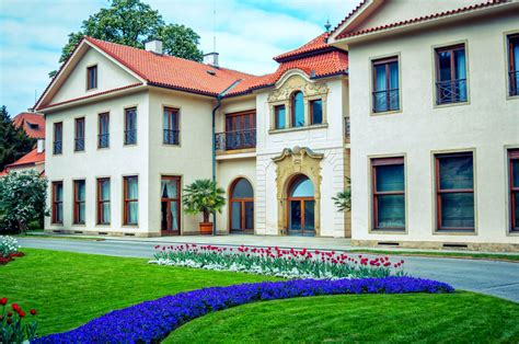 Pražský hrad: architekti od Plečnika po Pleskota